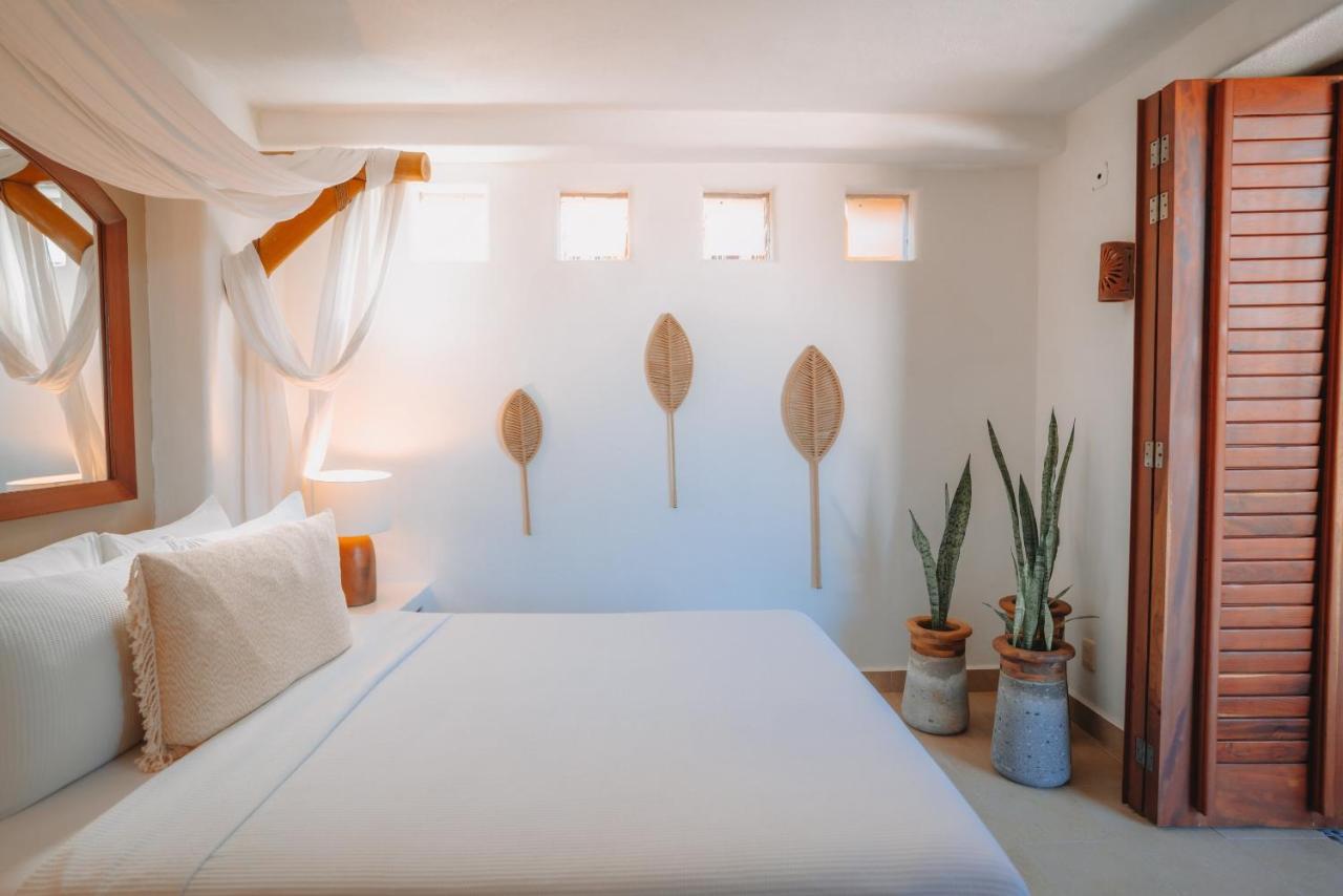 La Villa Luz (Adults Only) Zihuatanejo Dış mekan fotoğraf